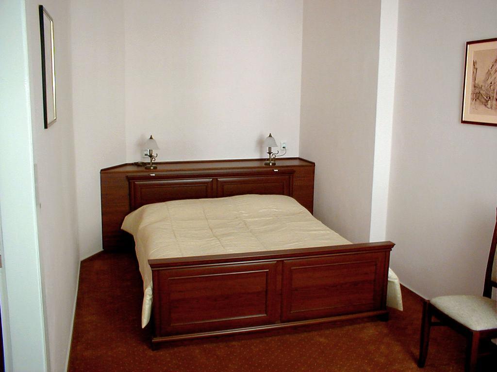 Hotel & Residence Royal Standard Прага Номер фото