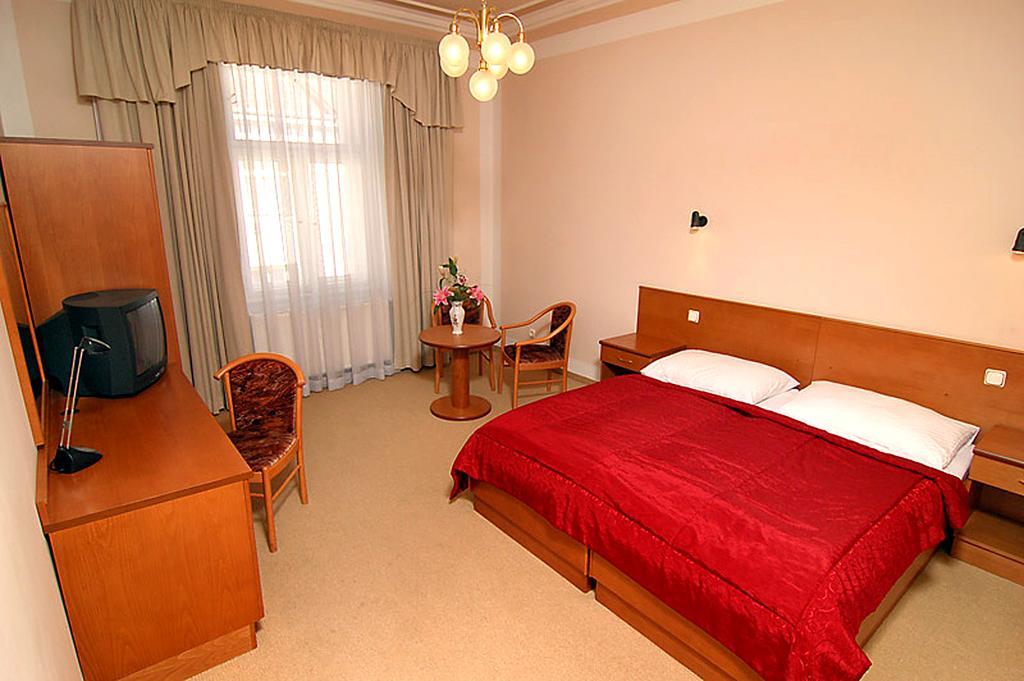 Hotel & Residence Royal Standard Прага Номер фото