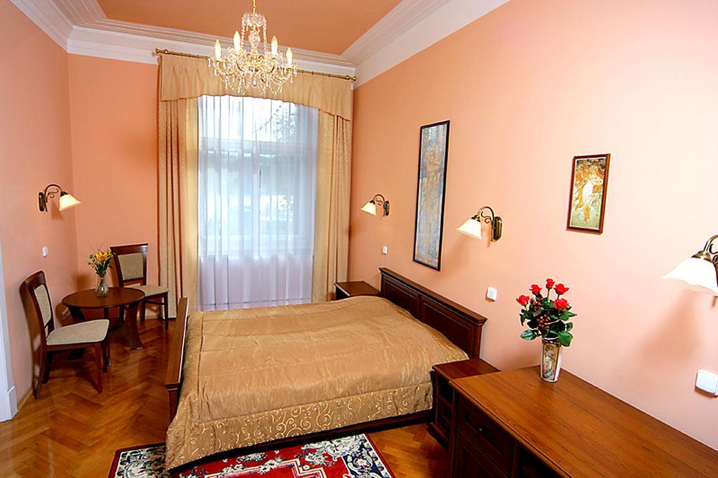 Hotel & Residence Royal Standard Прага Номер фото