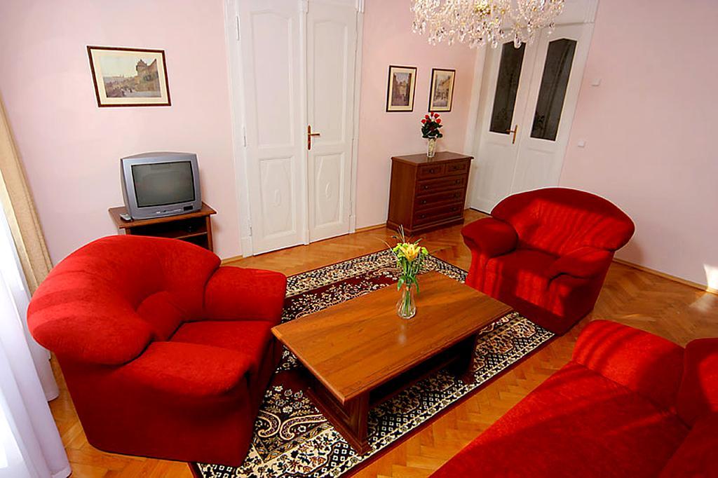 Hotel & Residence Royal Standard Прага Номер фото