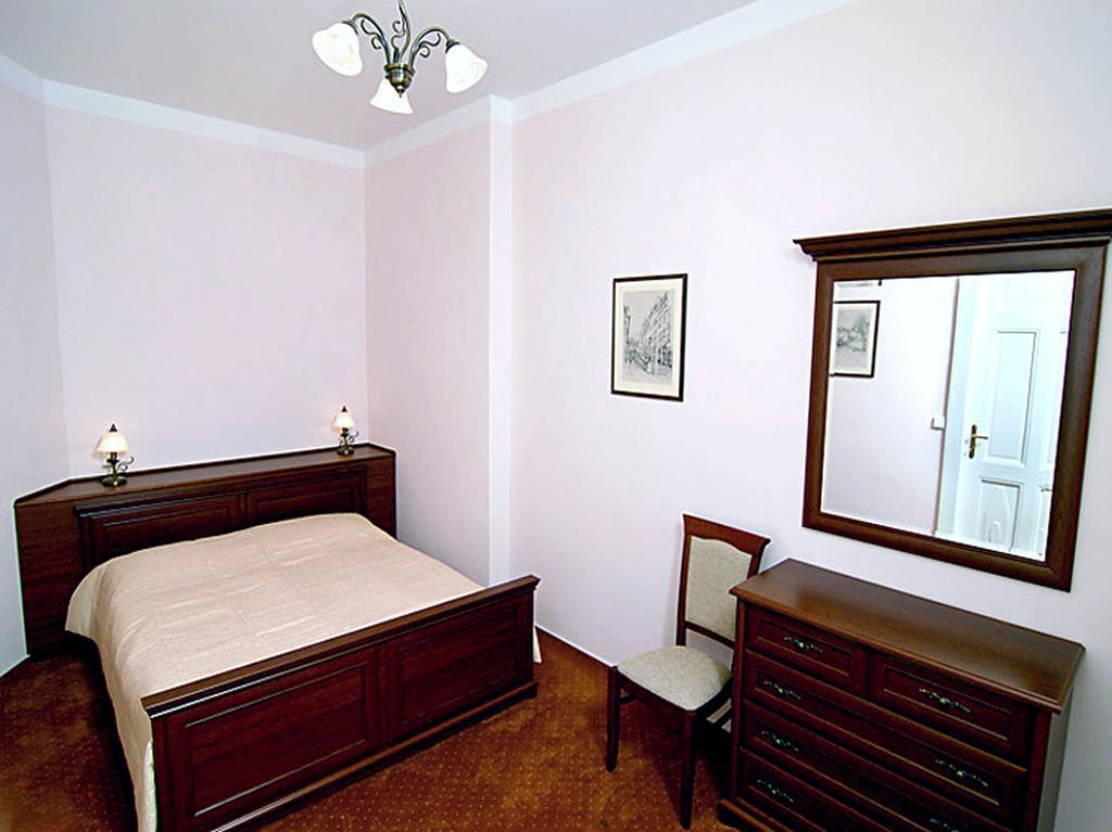 Hotel & Residence Royal Standard Прага Номер фото